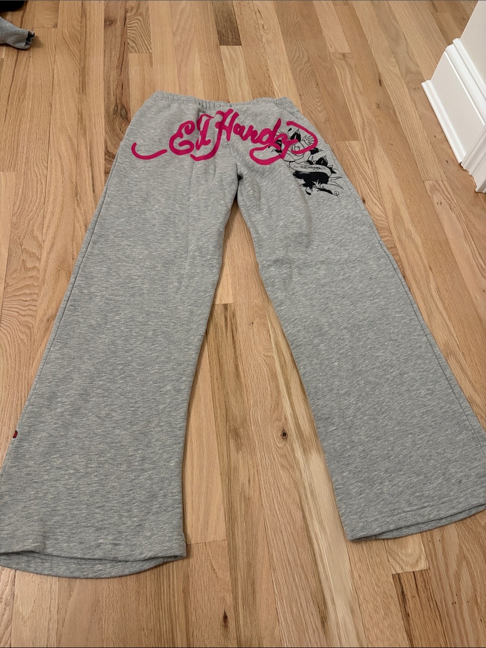 Ed Hardy Grey Zip Hoodie & Pants Set with Yellow Rose & Red Heart Graphics - Picture 5 of 5